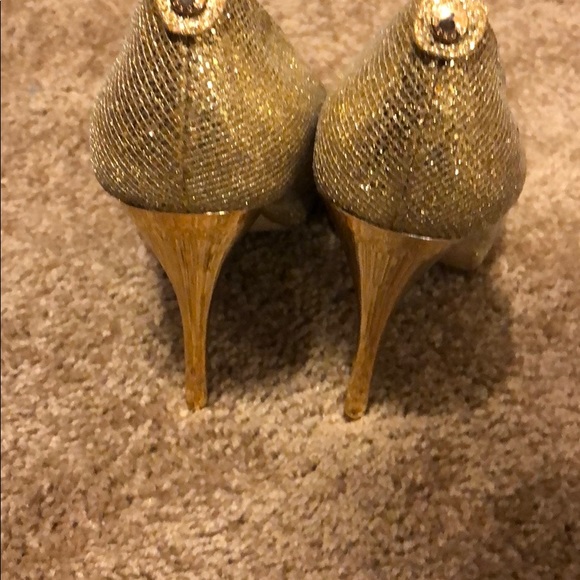 Michael Kors gold glitter heels - Picture 2 of 4